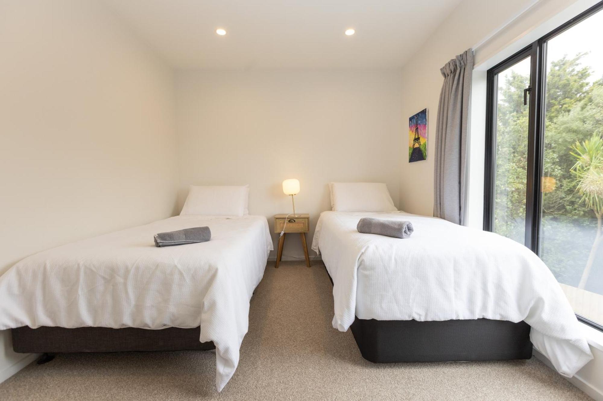 Addington Soho Two Bedroom Townhouse クライストチャーチ エクステリア 写真